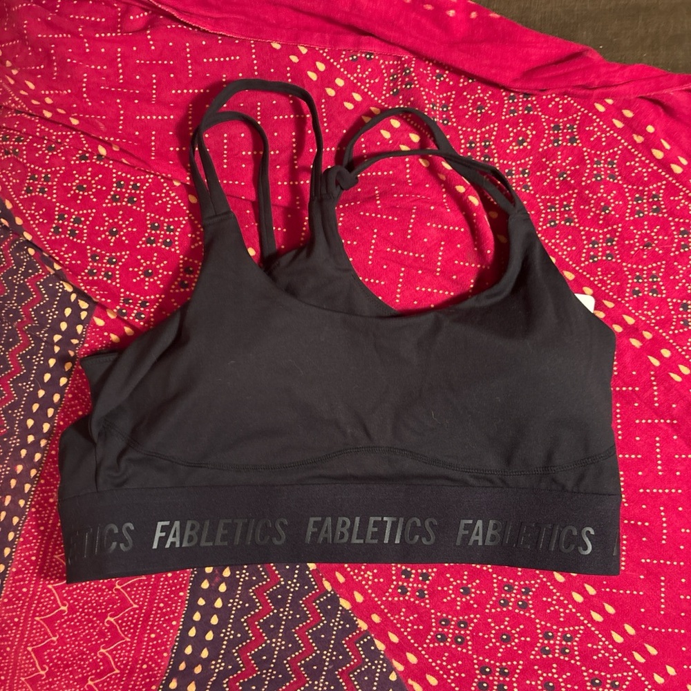 Fabletics Black Sports Bra, NWT size XL
